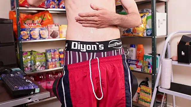 Snapshot of JoyBoy2003j chatting on 09/13/25, 12:32 JoyBoy2003j online show from 09/13/25, 12:32