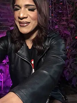 Snapshot of _badkitty_666 chatting on 09/28/25, 04:40  badkitty 666 online show from 09/28/25, 04:40