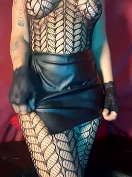 Snapshot of Dark_chanel chatting on 11/05/25, 03:28 Dark chanel online show from 11/05/25, 03:28