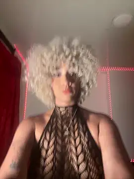 Snapshot of Dark_chanel chatting on 02/13/26, 01:56 Dark chanel online show from 02/13/26, 01:56