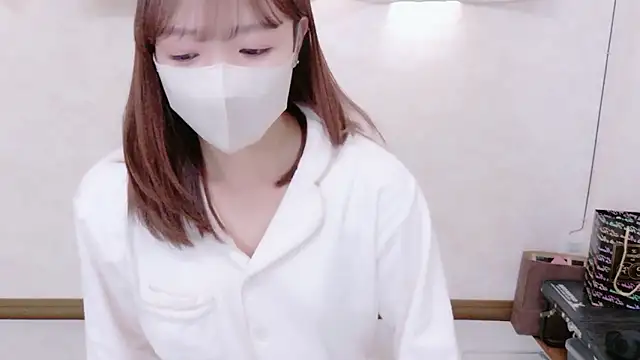 Mayu o19o online show from 11/30/25, 01:09