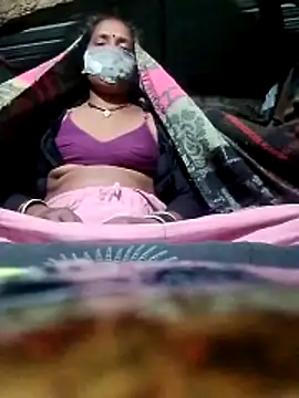 CUTE-004 online show from 11/09/25, 04:49