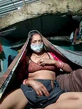 CUTE-004 online show from 11/18/25, 04:00