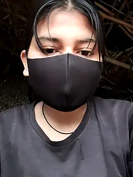 Janvi Jaitly online show from 11/19/25, 01:27