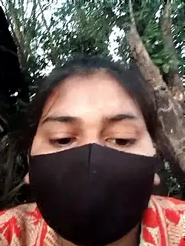 Snapshot of Janvi_Jaitly chatting on 12/23/25, 01:25 Janvi Jaitly online show from 12/23/25, 01:25