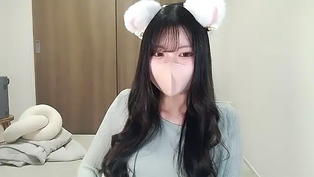 moka-neko online show from 10/22/25, 11:32