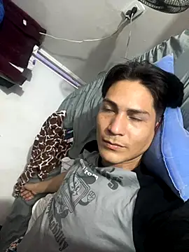 Snapshot of StevenHumps chatting on 09/16/25, 09:27 StevenHumps online show from 09/16/25, 09:27