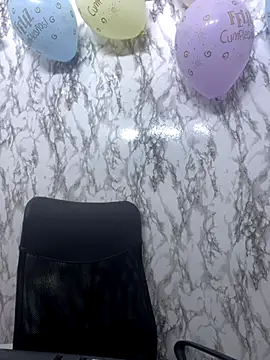 Snapshot of StevenHumps chatting on 10/15/25, 05:18 StevenHumps online show from 10/15/25, 05:18