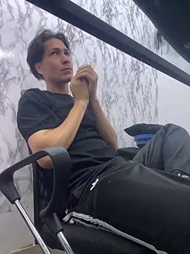 Snapshot of StevenHumps chatting on 10/30/25, 07:10 StevenHumps online show from 10/30/25, 07:10