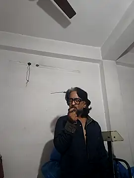 malhotra21 online show from 11/30/25, 08:40