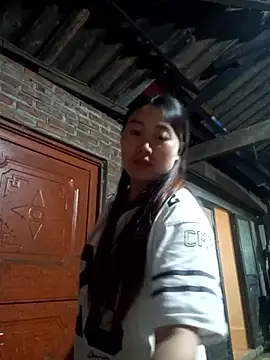 siki-00 online show from 10/10/25, 11:42