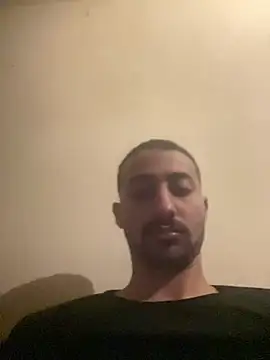 Snapshot of Hehjehjeqll chatting on 04/03/26, 11:47 Hehjehjeqll online show from 04/03/26, 11:47