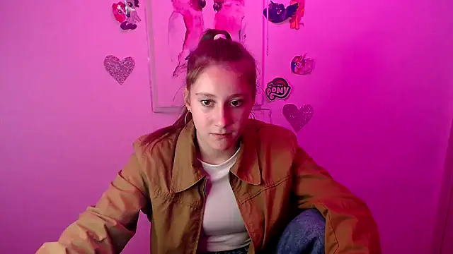 Snapshot of Milka_kamila chatting on 09/25/25, 12:53 Milka kamila online show from 09/25/25, 12:53