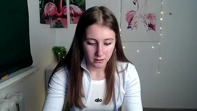 Snapshot of Milka_kamila chatting on 09/30/25, 11:48 Milka kamila online show from 09/30/25, 11:48