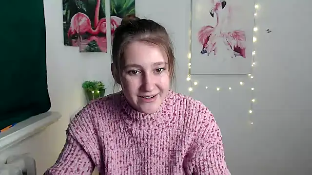 Snapshot of Milka_kamila chatting on 10/01/25, 12:33 Milka kamila online show from 10/01/25, 12:33