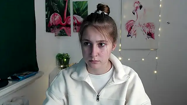 Milka kamila online show from 10/25/25, 12:23