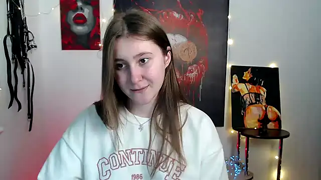 Snapshot of Milka_kamila chatting on 03/23/26, 01:59 Milka kamila online show from 03/23/26, 01:59