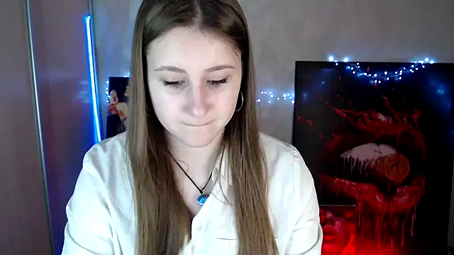 Snapshot of Milka_kamila chatting on 04/21/26, 12:11 Milka kamila online show from 04/21/26, 12:11