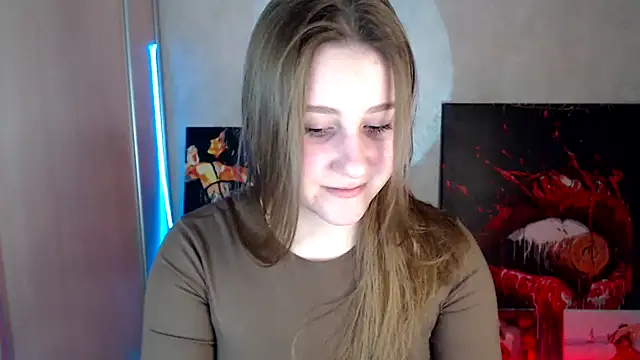 Snapshot of Milka_kamila chatting on 04/30/26, 12:11 Milka kamila online show from 04/30/26, 12:11