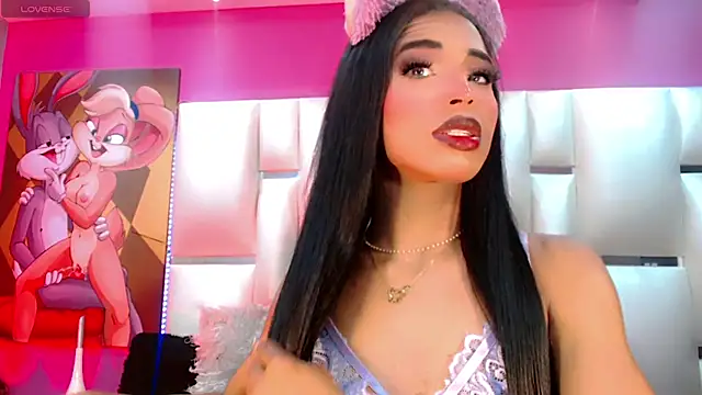 Snapshot of BabyAmatiis_ chatting on 11/15/25, 11:18 BabyAmatiis online show from 11/15/25, 11:18