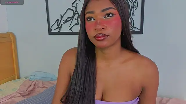 Snapshot of SophiaBloss chatting on 02/27/26, 01:44 SophiaBloss online show from 02/27/26, 01:44