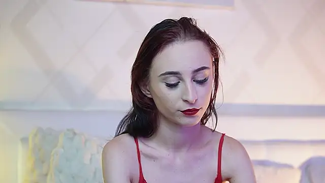 SaraiAngel online show from 09/28/25, 07:19