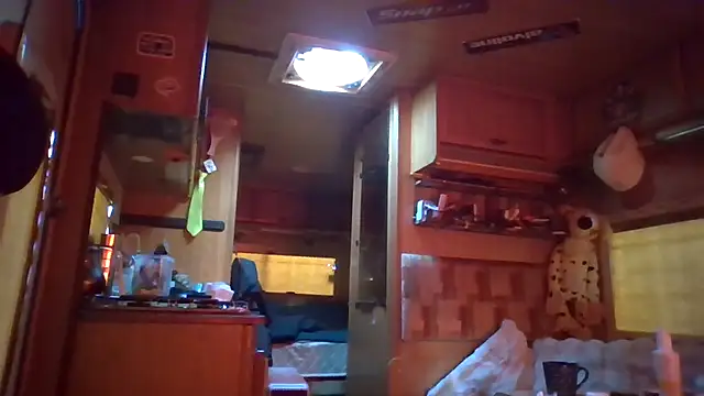 Snapshot of pepite25 chatting on 04/05/26, 08:22 pepite25 online show from 04/05/26, 08:22