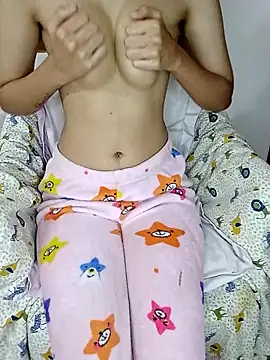 Snapshot of miss_raavy chatting on 02/16/26, 09:38 miss raavy online show from 02/16/26, 09:38