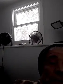 Snapshot of orcajaws52 chatting on 02/20/25, 07:52 orcajaws52 online show from 02/20/25, 07:52