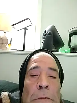 Snapshot of orcajaws52 chatting on 04/01/26, 03:42 orcajaws52 online show from 04/01/26, 03:42