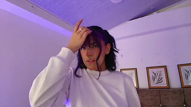 Dulce Bella  online show from 03/17/26, 03:33