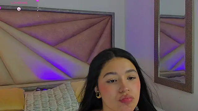 Snapshot of AvaScott_ chatting on 04/05/26, 11:35 AvaScott online show from 04/05/26, 11:35