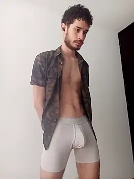 Dante dm online show from 10/22/25, 03:01