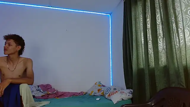 Lucy y Jacob online show from 09/17/25, 04:52