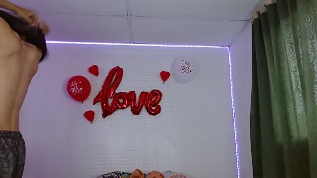 Lucy y Jacob online show from 09/28/25, 06:57