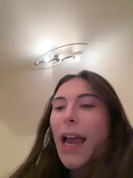 SophiiaStarr online show from 01/17/26, 07:39