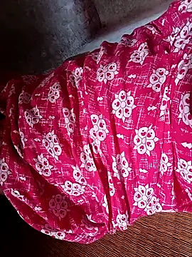 Snapshot of riyaroy134_ chatting on 10/21/25, 04:35 riyaroy134 online show from 10/21/25, 04:35