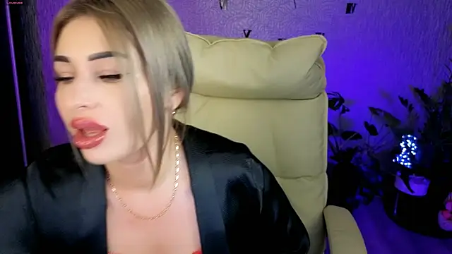 NikkiiStill online show from 06/28/26, 12:38