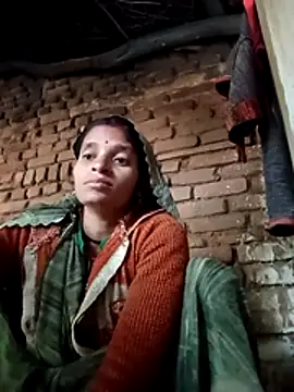 Snapshot of Punam_jindal chatting on 12/21/25, 03:35 Punam jindal online show from 12/21/25, 03:35