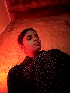 Snapshot of Punam_jindal chatting on 02/04/26, 12:44 Punam jindal online show from 02/04/26, 12:44