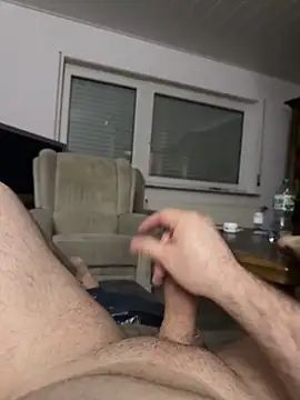 Snapshot of flamur_albania chatting on 03/06/26, 10:39 flamur albania online show from 03/06/26, 10:39