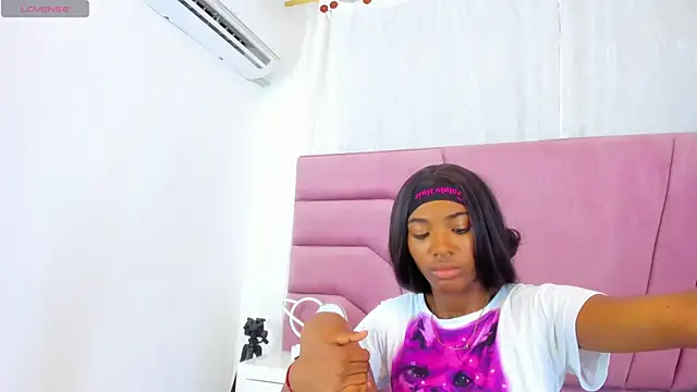 MarianRosse online show from 11/11/25, 08:31