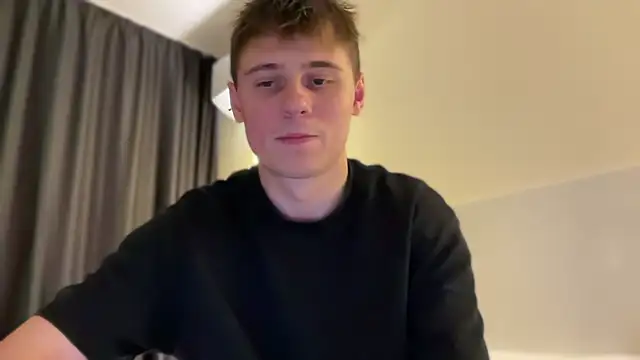 Snapshot of Tyler_Garner chatting on 10/19/25, 08:53 Tyler Garner online show from 10/19/25, 08:53