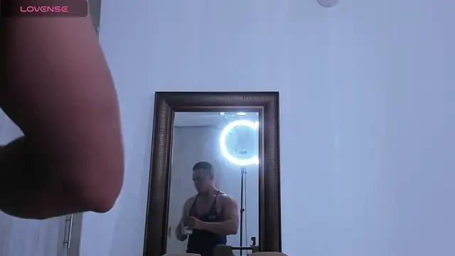 KingLevi01 online show from 10/19/25, 05:57