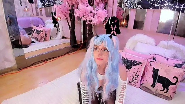 Snapshot of BizzyNoar chatting on 12/19/25, 05:58 BizzyNoar online show from 12/19/25, 05:58