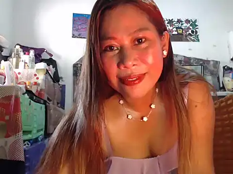 Snapshot of filipina_beauty chatting on 04/15/26, 03:35 filipina beauty online show from 04/15/26, 03:35