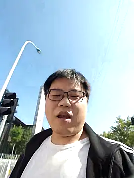  KaiXin  online show from 10/14/25, 03:40