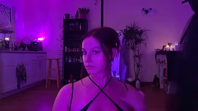 Snapshot of 7theSorceress chatting on 10/18/25, 06:05 7theSorceress online show from 10/18/25, 06:05