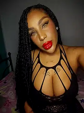 Queen Amara online show from 04/29/26, 03:43
