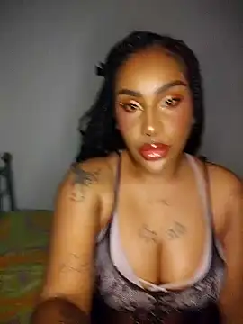 Queen Amara online show from 05/11/26, 03:45